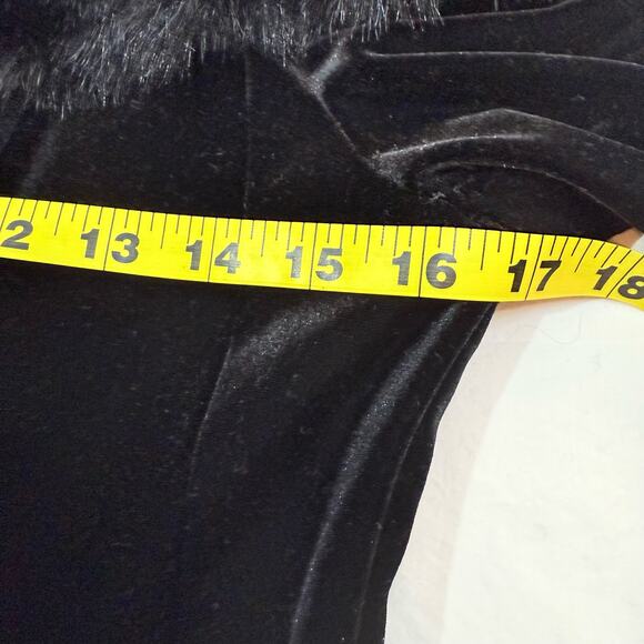 Y2K Velvet Top LP Off the Shoulder Fur Trim Corset Whimsigoth Fairygrunge Preppy - Picture 6 of 9